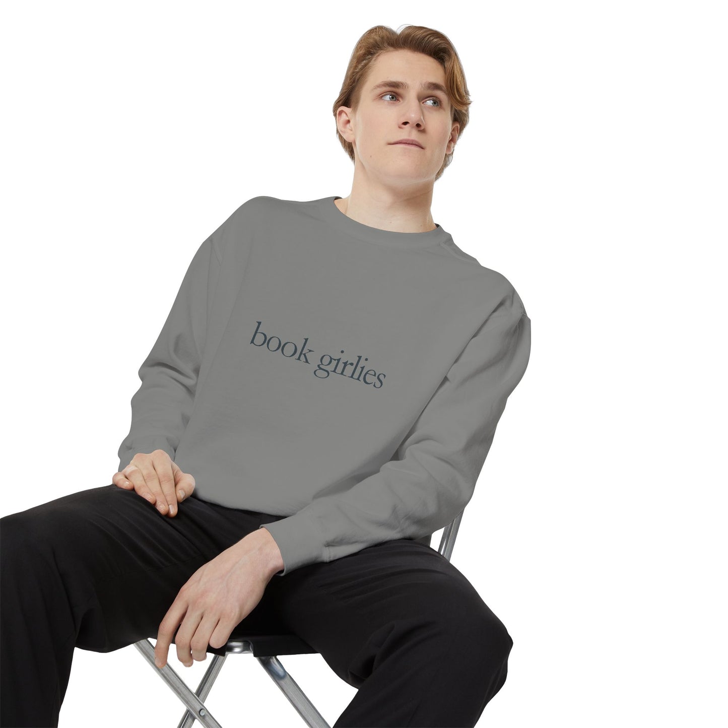 Book Girlie Unisex Sweatshirt, Cozy Literary Apparel, Perfect for Book Lovers, Gifts for Readers, Ideal for Cozy Nights