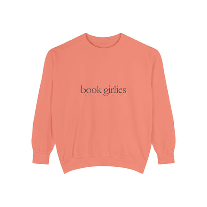 Book Girlie Unisex Sweatshirt, Cozy Literary Apparel, Perfect for Book Lovers, Gifts for Readers, Ideal for Cozy Nights