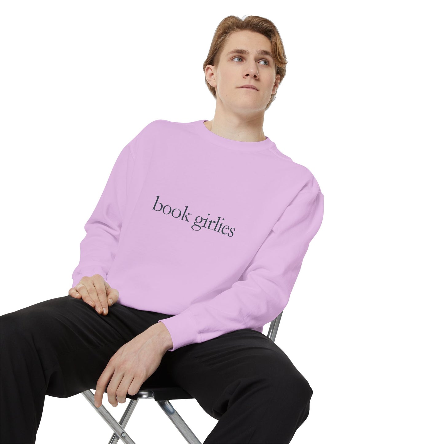 Book Girlie Unisex Sweatshirt, Cozy Literary Apparel, Perfect for Book Lovers, Gifts for Readers, Ideal for Cozy Nights